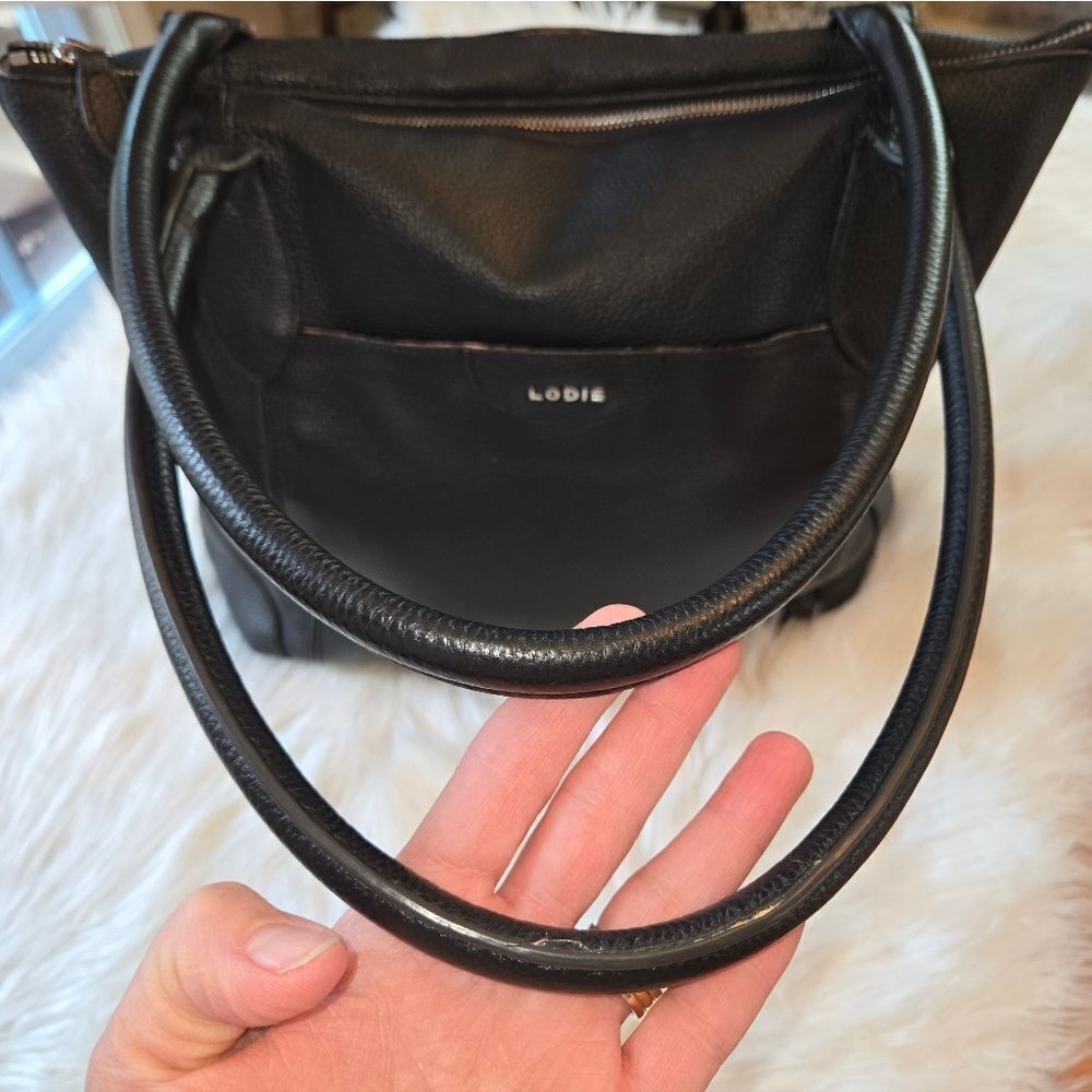 Lodis Elegant Black Leather Shoulder Bag - Picture 6 of 10